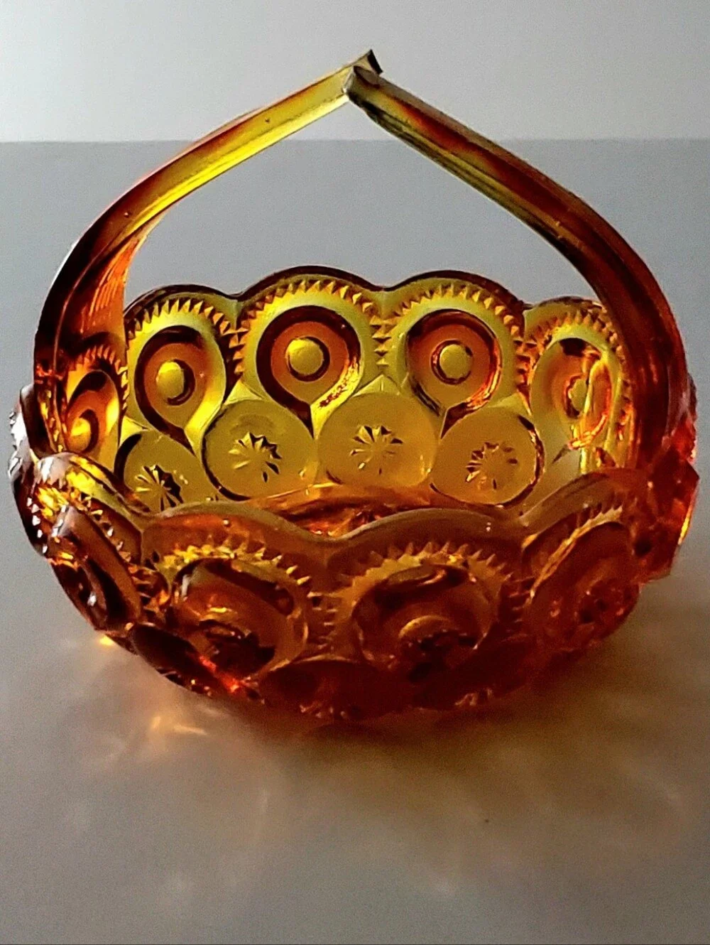 GLOWING Fire Amberina Moon & Star Split Handle Art Glass Basket - Picture 11 of 16